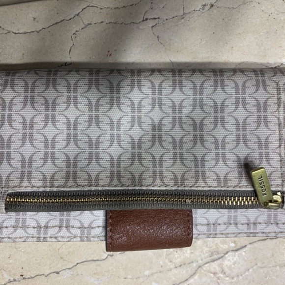 Fossil Wallet - Picture 2 of 3